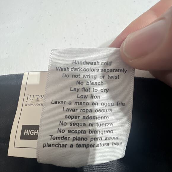 Judy Blue Black Denim Jeans distressed 15 32 eclipse tummy control flare NWT - Picture 15 of 16